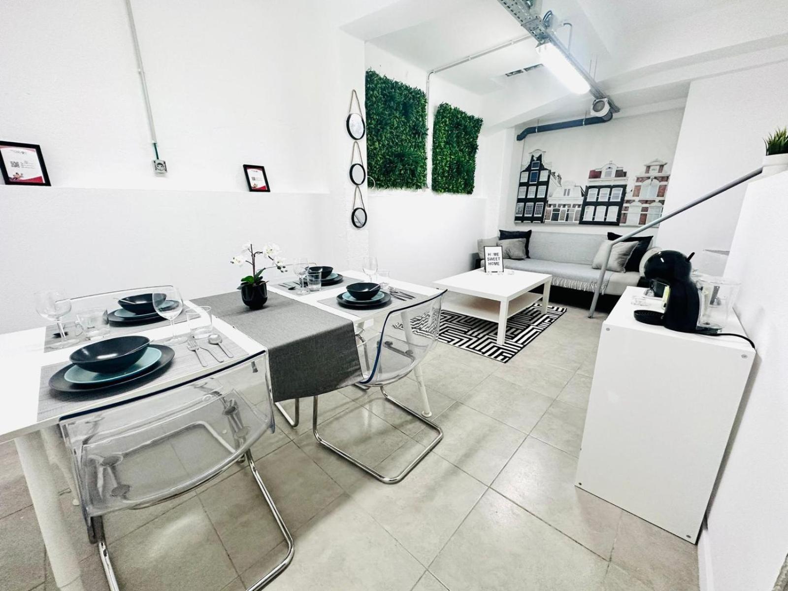 Apartment Studio, Great Location *